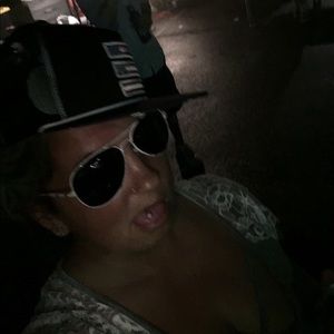 Meet your Posher, Veronica